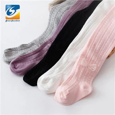 Enobarvne nogavice iz bambusa