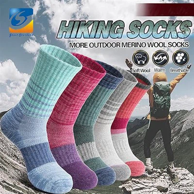 Debele in tople pohodniške nogavice